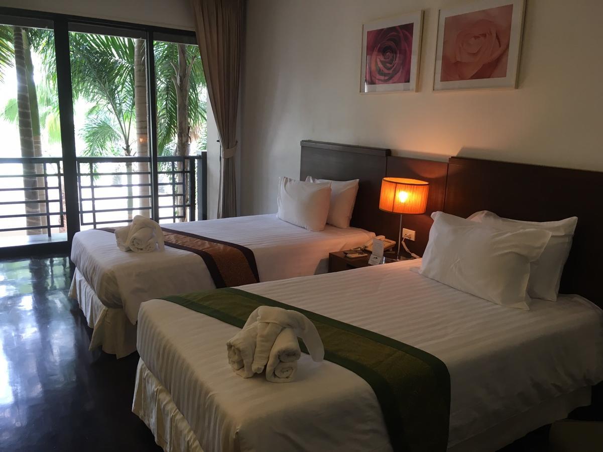 Nakhon Chai Si Suwan Golf & Country Clubゲストハウス エクステリア 写真